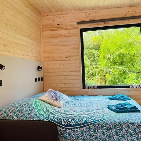 Glamping Paradise With Wellness Dolni Brezany