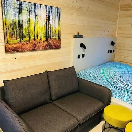 بيت للعطل Glamping Paradise With Wellness *