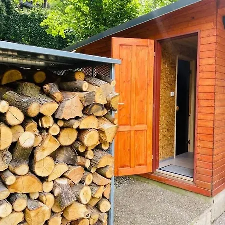 Glamping Paradise With Wellness Holiday home