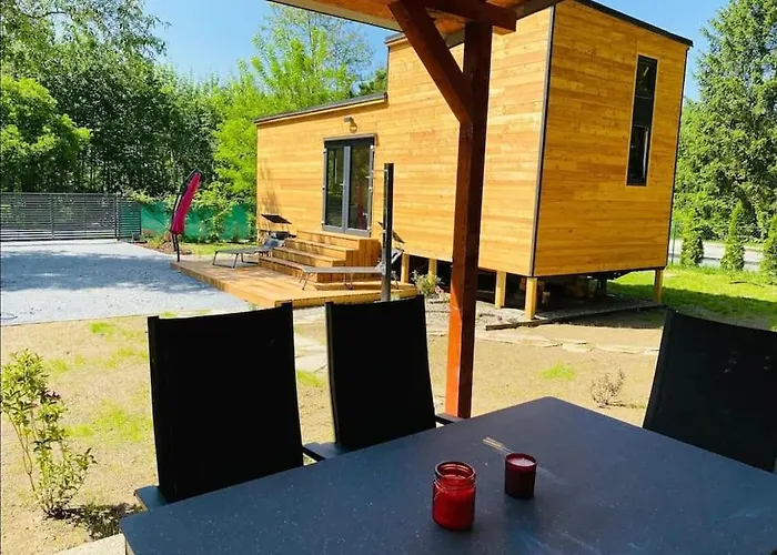 Glamping Paradise With Wellness بيت للعطل Dolni Brezany